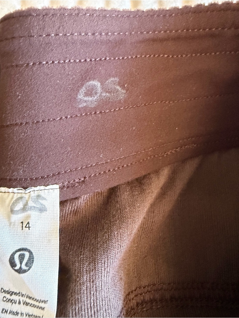 Lululemon Scuba Mid-Rise Wide-Leg Pant Velvet Cord Espresso NWT Size 14 Athletic - Picture 13 of 14